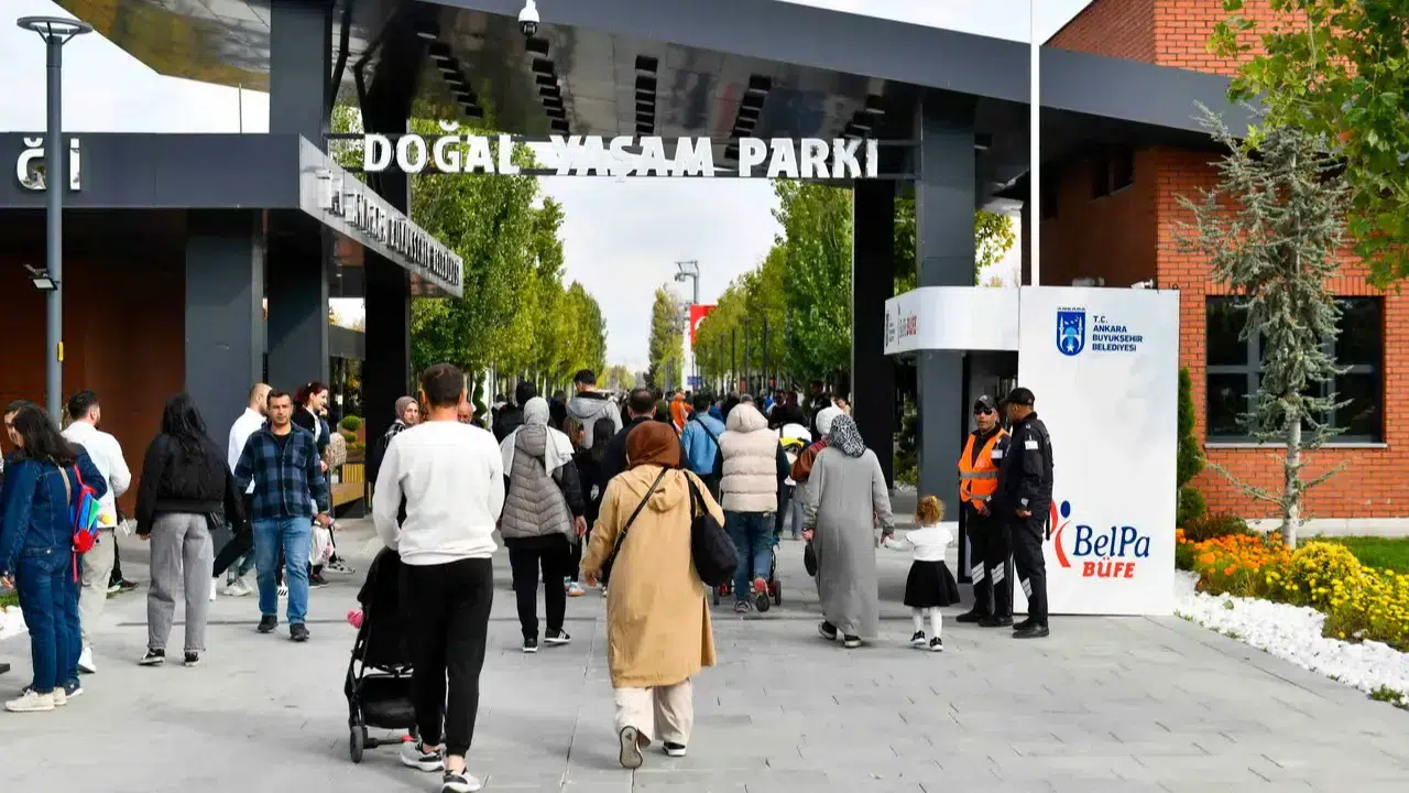 Ankaralıların Yeni Uğrak Noktası: Atatürk Çocukları Parkı Rekor Ziyaretçi Sayısına Ulaştı