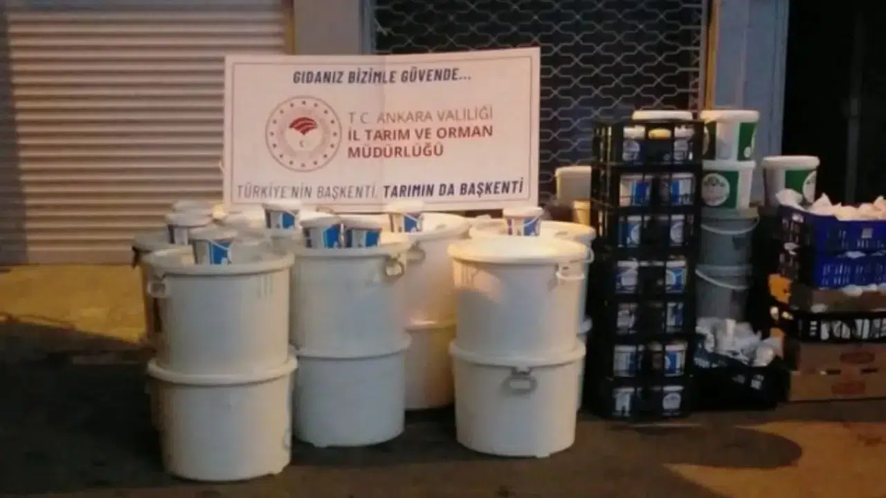 Ankara’da 3 Tondan Fazla Bozulmuş Süt Ürünü İmha Edildi