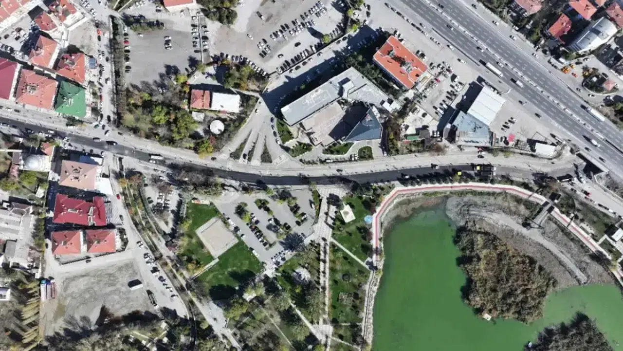 Gölbaşı'nda Asfalt Sevinci: Şehit Ali Gaffar Okkan Caddesi Yenilendi