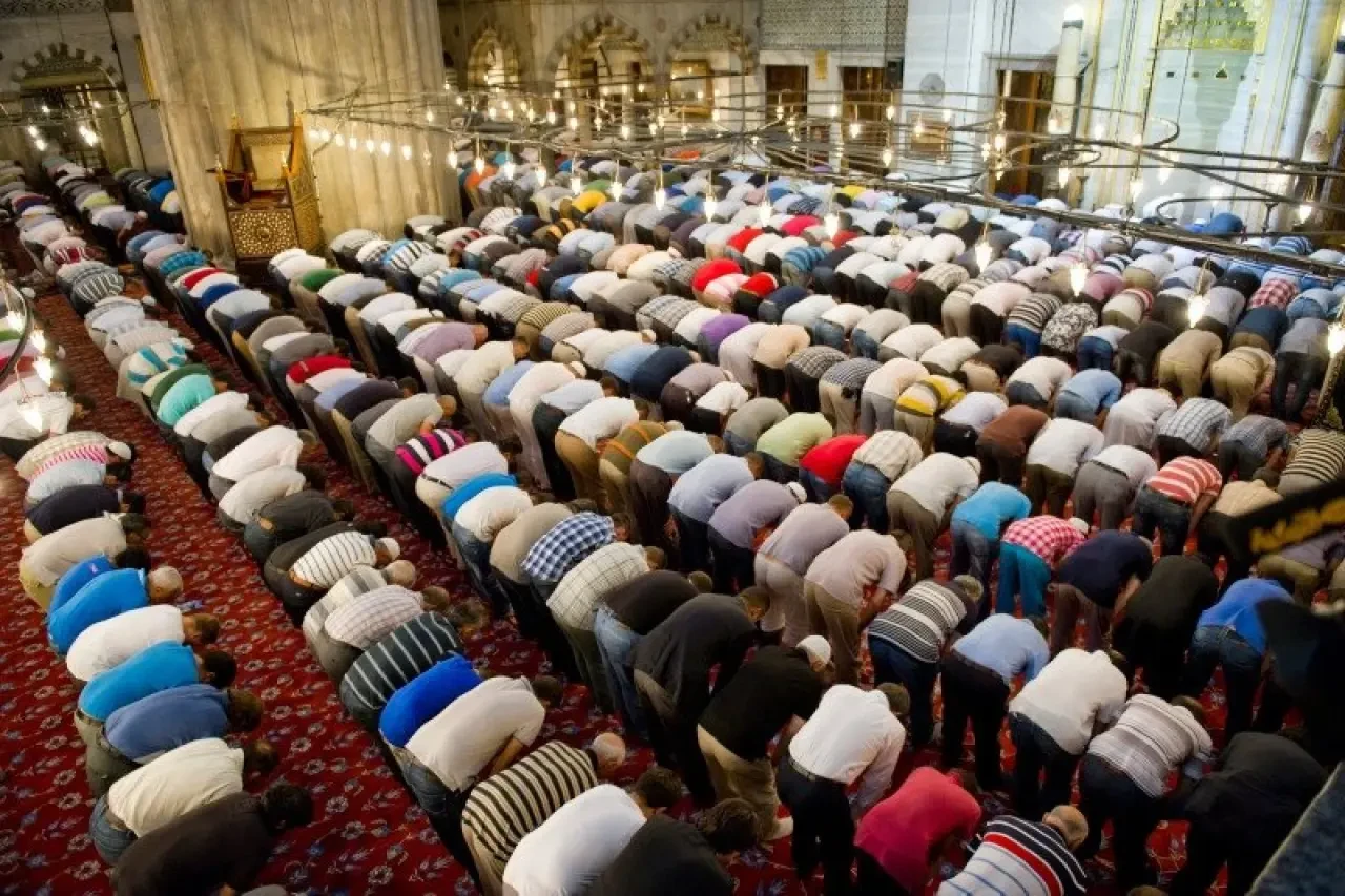 1 Ağustos 2025 Cuma Namazı Saatleri Açıklandı: İstanbul, Ankara, İzmir...