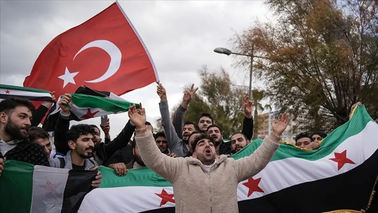 Suriyeliler İçin Yol Haritası Çizildi! Ankara-Şam Arasında Kritik Görüşmeler