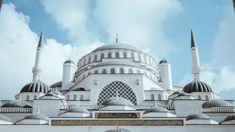 Büyük Çamlıca Camii Nerede? Hangi Semtte, İçinde Neler Var?