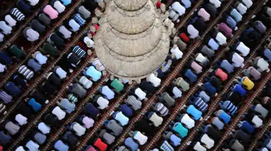 10 Ekim Cuma Namazı Saatleri Açıklandı: İstanbul, Ankara, İzmir ve İl İl Diyanet Cuma Vakitleri