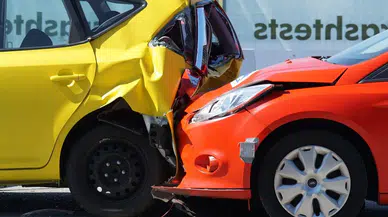 Ankara Keçiören’de Rampada Kayan Tır Otoparktaki Araçlara Çarptı