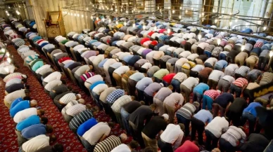 1 Ağustos 2025 Cuma Namazı Saatleri Açıklandı: İstanbul, Ankara, İzmir...