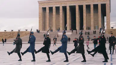 Ankara Her Bahtı Kara Sözleri Kim Yazdı? Ankara İçin Anlamı Ne?