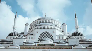 Büyük Çamlıca Camii Nerede? Hangi Semtte, İçinde Neler Var?