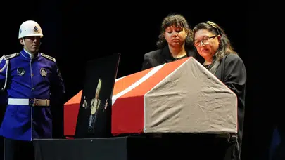 Muazzez Abacı için AKM'de tören — Cenazesi Ankara'ya gönderildi